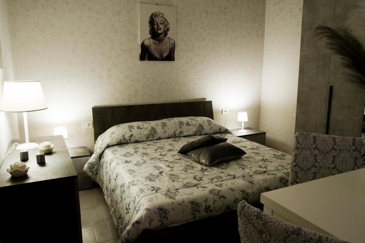 Mincasa Nel Cuore Di Napoli エクステリア 写真
